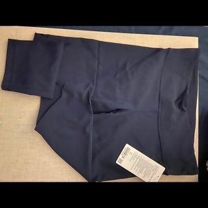 Lululemon brand true navy crop pants